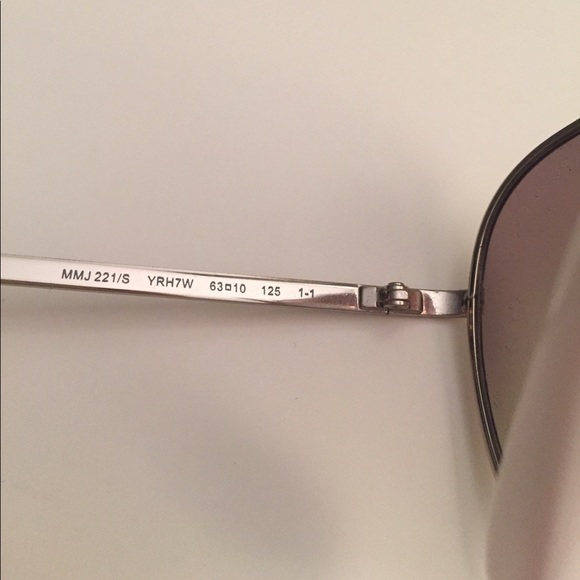 Marc by Marc Jacobs aviator sunglasses. - Picture 5 of 7